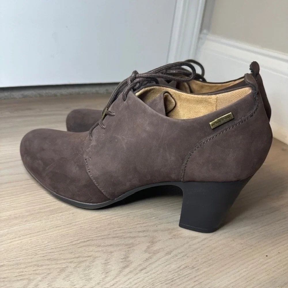 Comfortiva Leather Ankle Boots Lace Up‎ Heeled Booties Brown Women's 9.5M